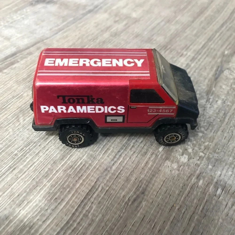 Vintage Lot Of 4 Tonka Toy Cars Paramedic Clutch Popper Pressed Steel Truck READ